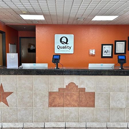 Quality Suites San Antonio Esterno foto