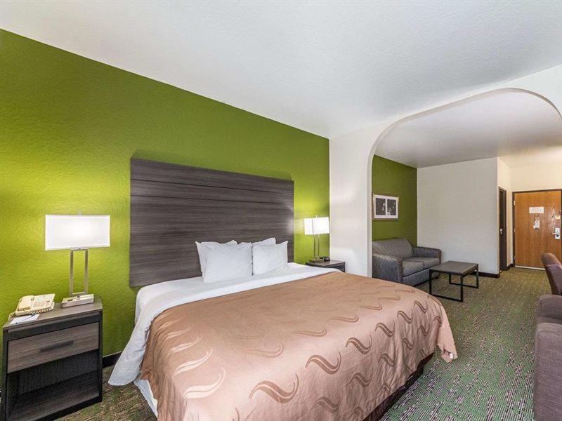 Quality Suites San Antonio Esterno foto