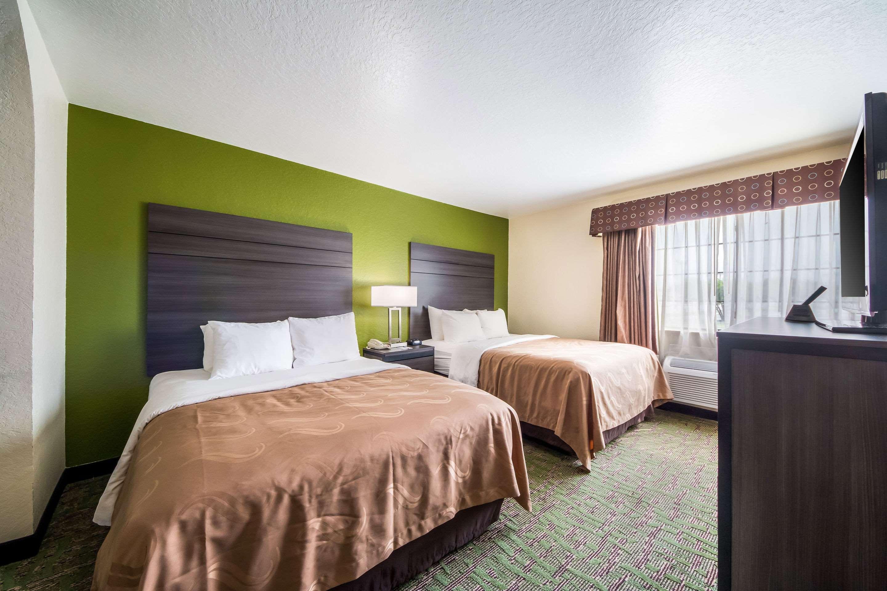 Quality Suites San Antonio Esterno foto