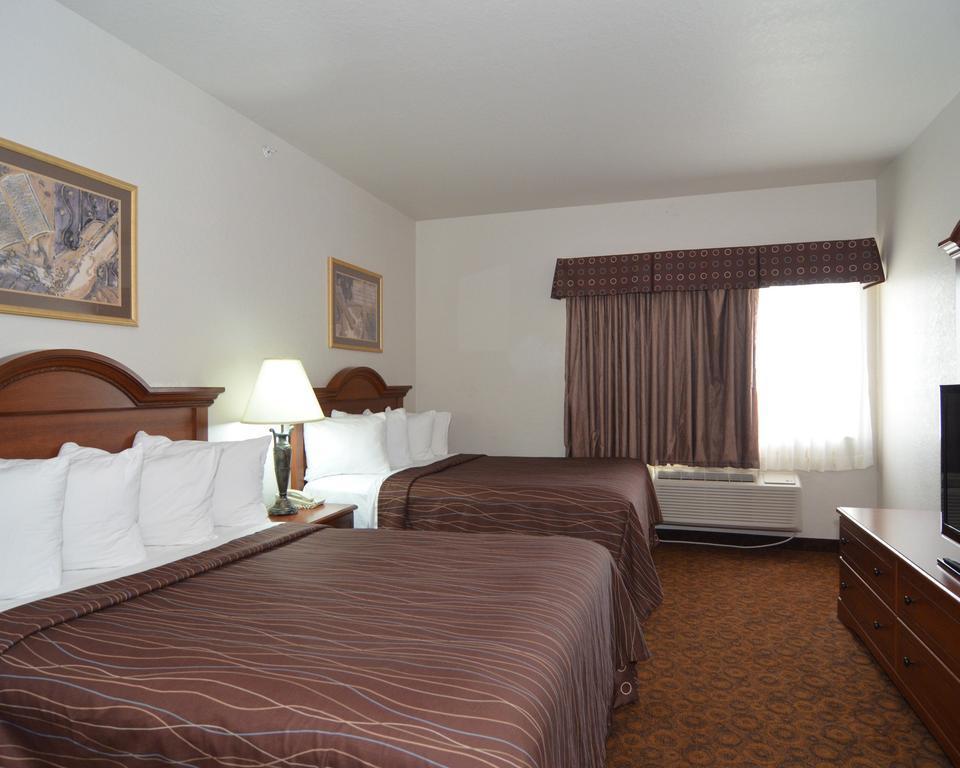 Quality Suites San Antonio Esterno foto