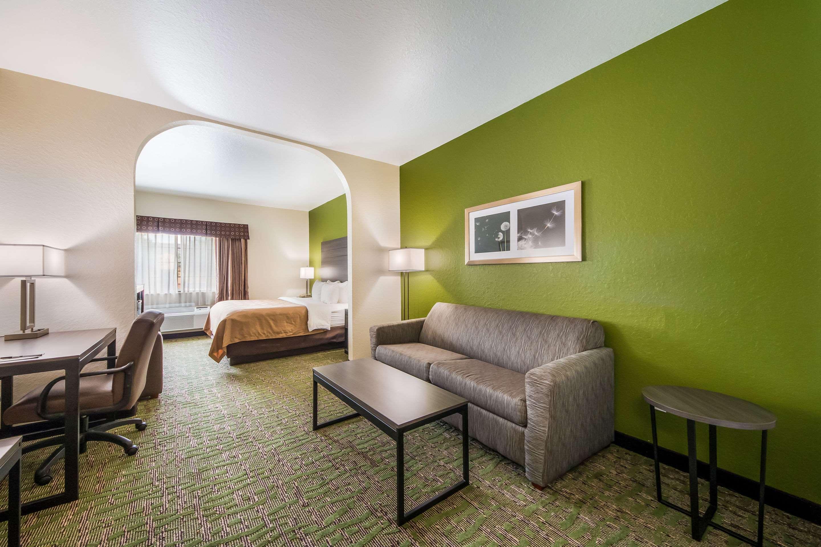 Quality Suites San Antonio Esterno foto