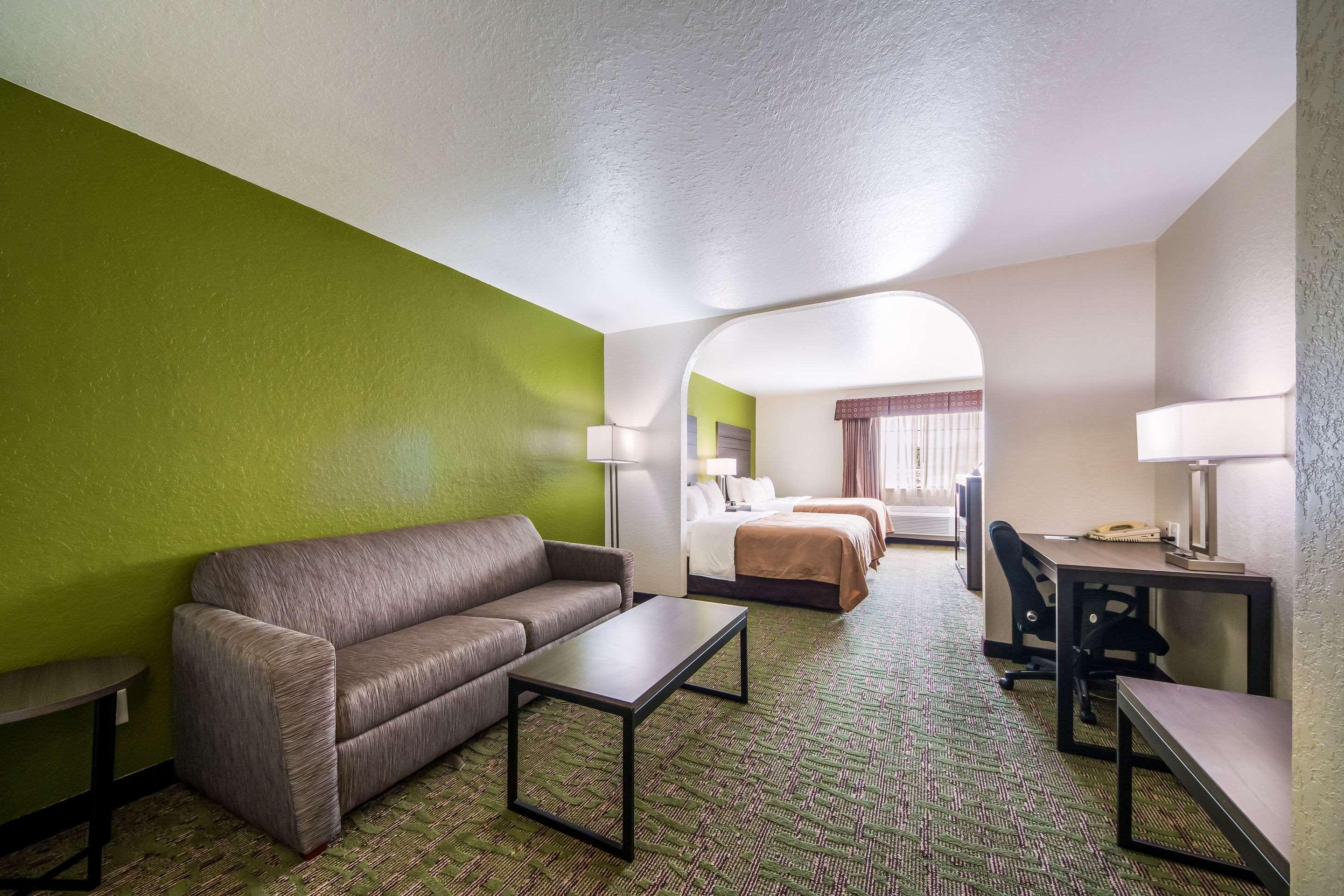 Quality Suites San Antonio Esterno foto