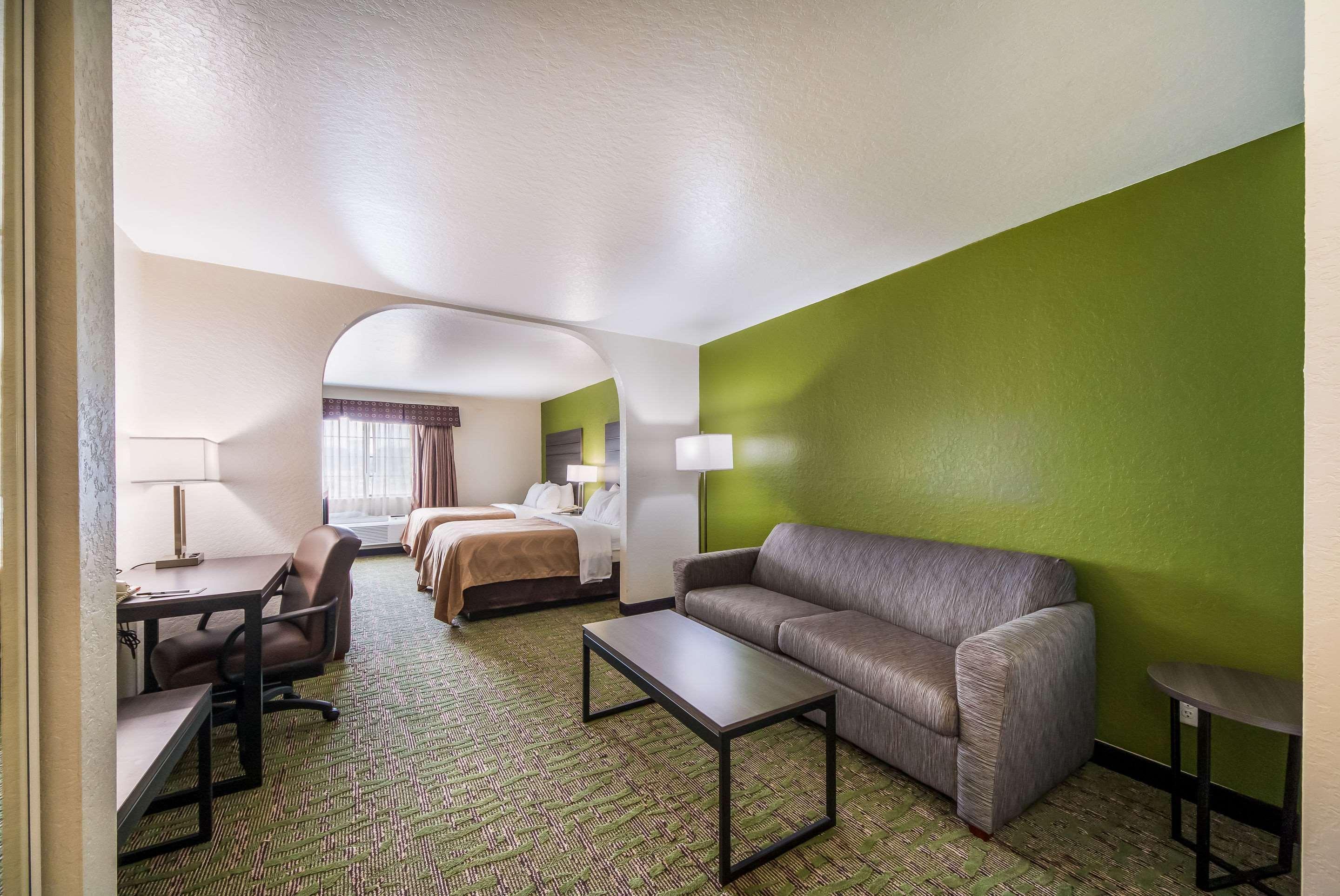 Quality Suites San Antonio Esterno foto