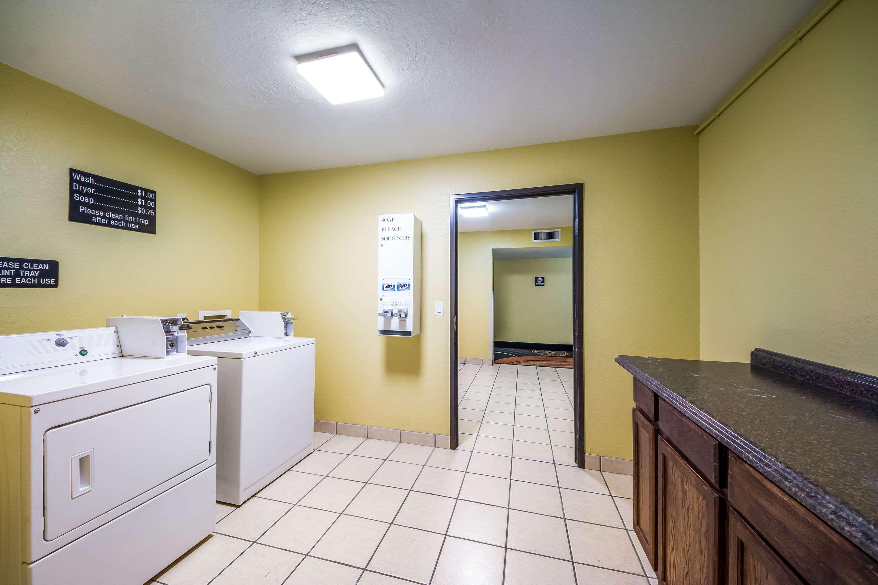 Quality Suites San Antonio Esterno foto