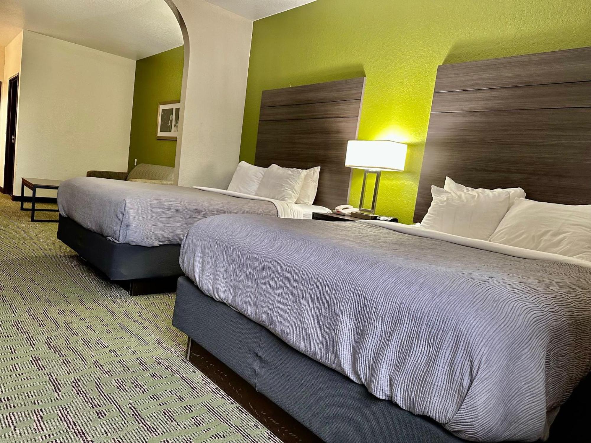 Quality Suites San Antonio Esterno foto